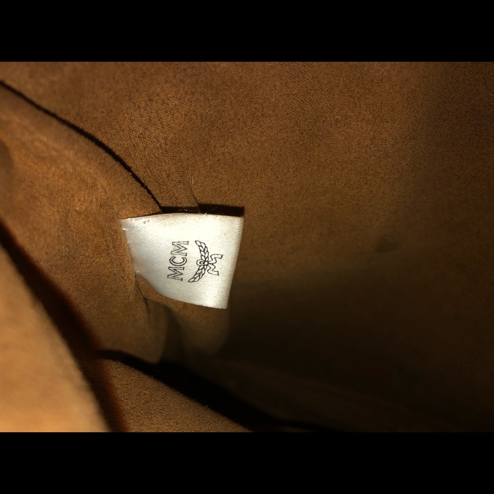 Authentic Mcm shoulder bag! - Picture 7 of 8